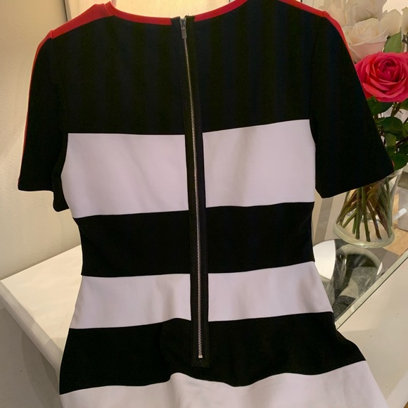 ivy + blu blue and white striped dress! Size 6 💙 - Picture 6 of 6